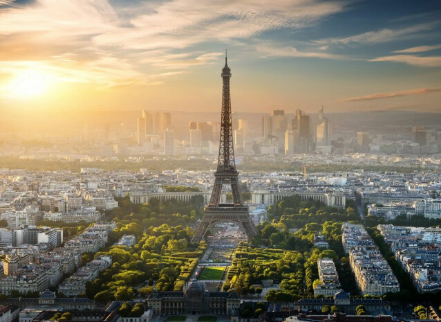 Kuvatapetti A.S. Creation Designwalls Eiffel Tower, 350x255cm, monivärinen